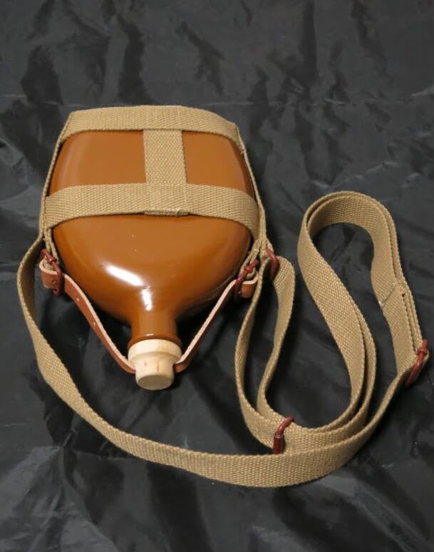実物 日本軍 水筒 変わり種 戦地改造品 2点セット日本陸軍 軍服 雑嚢 ベルト Amazon.co.jp: 日本軍 兵用水筒 日本陸軍 複製品 旧日本軍 大日本帝国